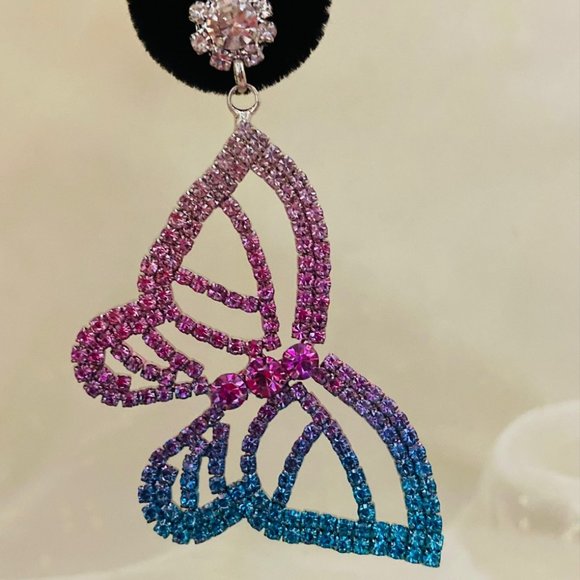 💖💖🥂 HOST PICK 🥂💖💖 Butterfly Earrings In Pink & Blue /E61 - Picture 3 of 3